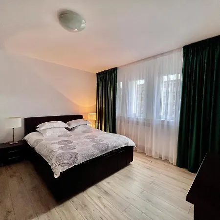 Ariadna Luxury